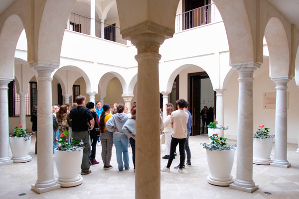 La Facultad de Económicas de la UMA y el Museo Carmen Thyssen Málaga culminan la tercera edición de su Challenge de Marketing Cultural